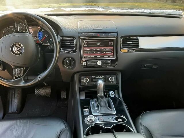 Черный Фольксваген Туарег, объемом двигателя 3 л и пробегом 76 тыс. км за 9300 $, фото 9 на Automoto.ua