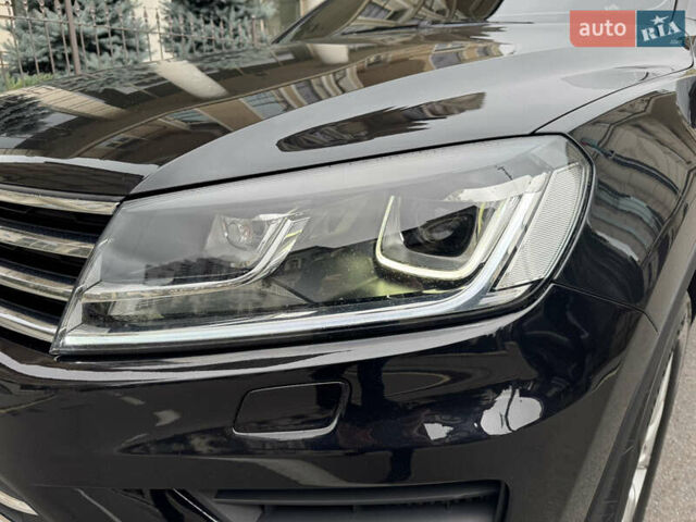 Черный Фольксваген Туарег, объемом двигателя 3 л и пробегом 159 тыс. км за 27900 $, фото 39 на Automoto.ua