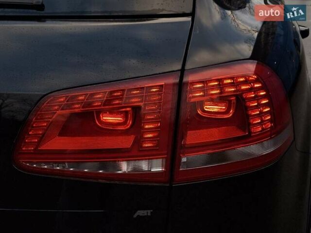 Черный Фольксваген Туарег, объемом двигателя 3 л и пробегом 187 тыс. км за 29970 $, фото 15 на Automoto.ua