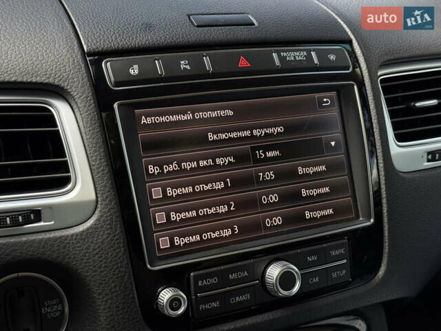 Черный Фольксваген Туарег, объемом двигателя 3 л и пробегом 212 тыс. км за 28999 $, фото 44 на Automoto.ua