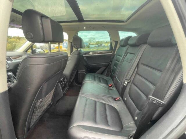 Черный Фольксваген Туарег, объемом двигателя 3 л и пробегом 41 тыс. км за 8200 $, фото 11 на Automoto.ua