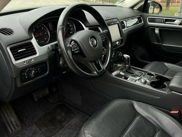 Черный Фольксваген Туарег, объемом двигателя 3 л и пробегом 134 тыс. км за 14300 $, фото 11 на Automoto.ua