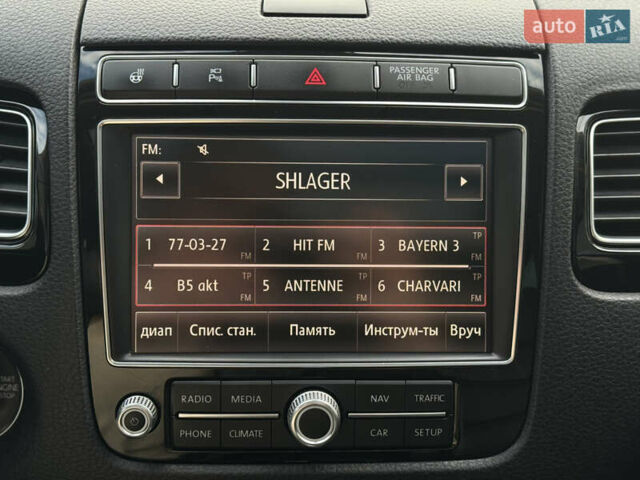 Черный Фольксваген Туарег, объемом двигателя 3 л и пробегом 242 тыс. км за 27999 $, фото 41 на Automoto.ua