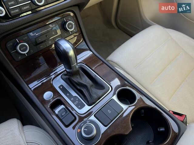 Черный Фольксваген Туарег, объемом двигателя 3 л и пробегом 279 тыс. км за 20400 $, фото 40 на Automoto.ua