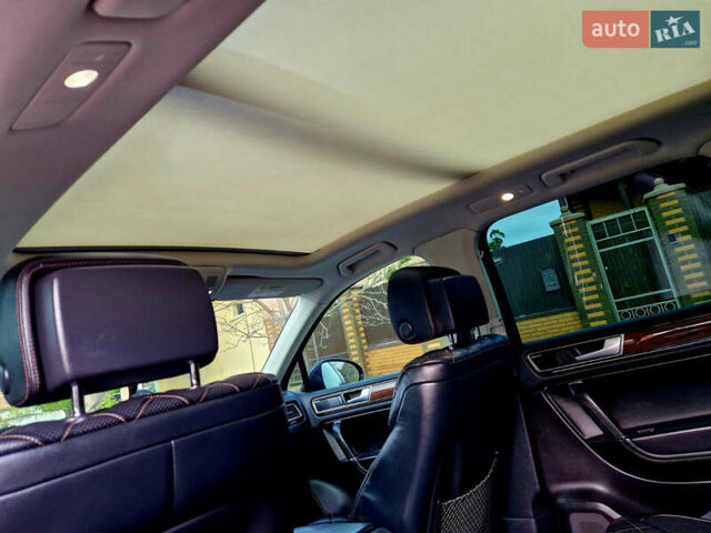 Черный Фольксваген Туарег, объемом двигателя 3 л и пробегом 225 тыс. км за 30000 $, фото 44 на Automoto.ua