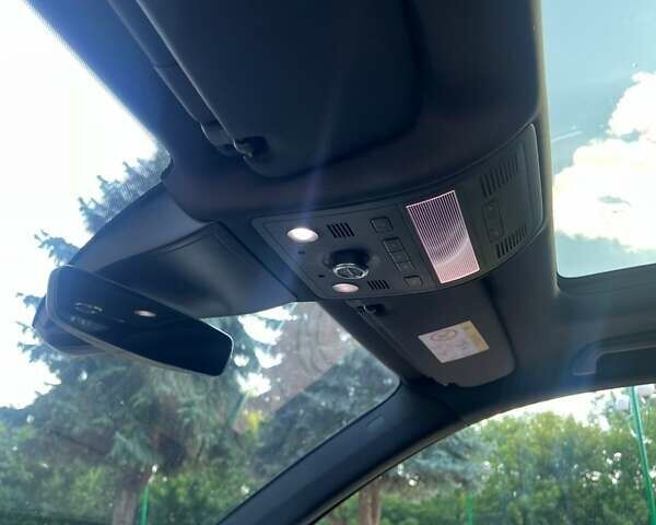 Черный Фольксваген Туарег, объемом двигателя 2.97 л и пробегом 180 тыс. км за 33000 $, фото 4 на Automoto.ua