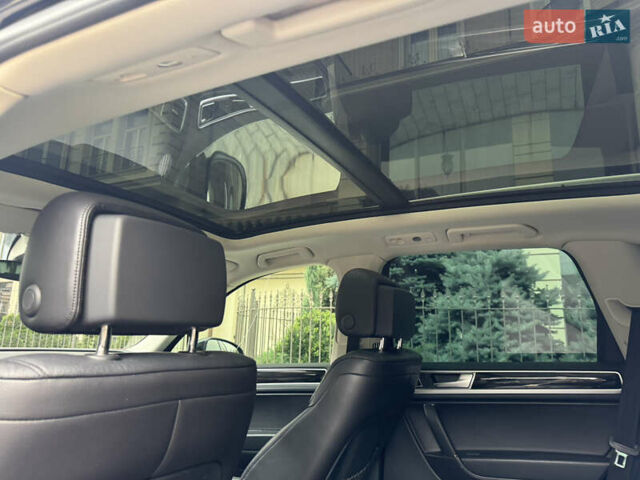 Черный Фольксваген Туарег, объемом двигателя 3 л и пробегом 159 тыс. км за 27900 $, фото 27 на Automoto.ua