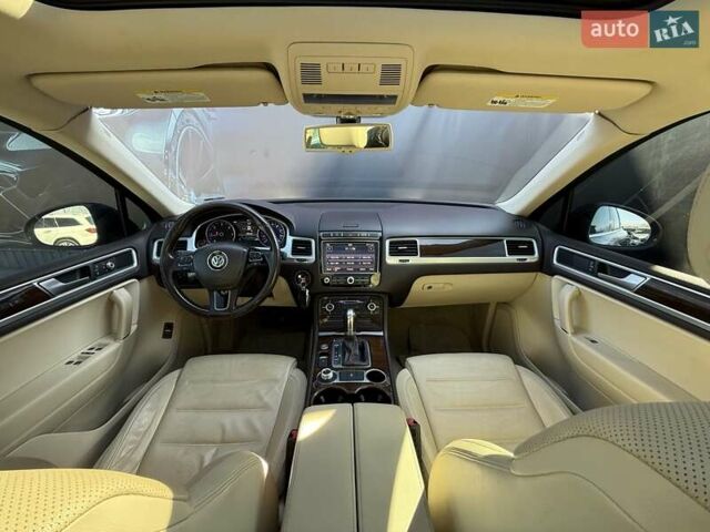 Черный Фольксваген Туарег, объемом двигателя 3 л и пробегом 279 тыс. км за 20400 $, фото 55 на Automoto.ua