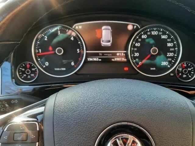 Черный Фольксваген Туарег, объемом двигателя 3 л и пробегом 197 тыс. км за 9300 $, фото 11 на Automoto.ua