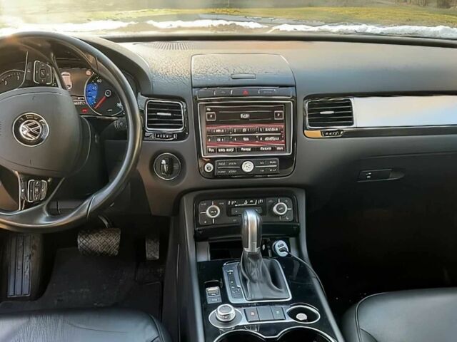 Черный Фольксваген Туарег, объемом двигателя 3 л и пробегом 76 тыс. км за 5600 $, фото 8 на Automoto.ua