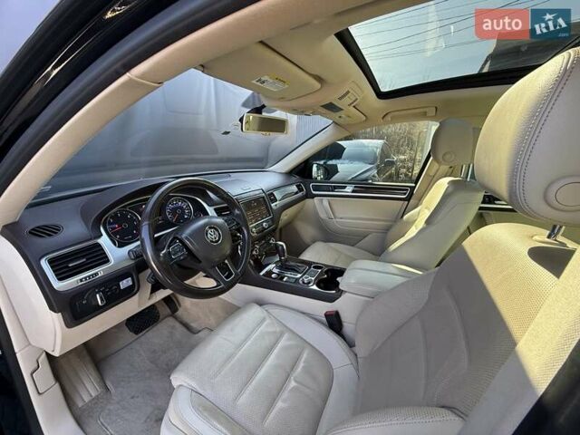 Черный Фольксваген Туарег, объемом двигателя 3 л и пробегом 279 тыс. км за 20400 $, фото 30 на Automoto.ua
