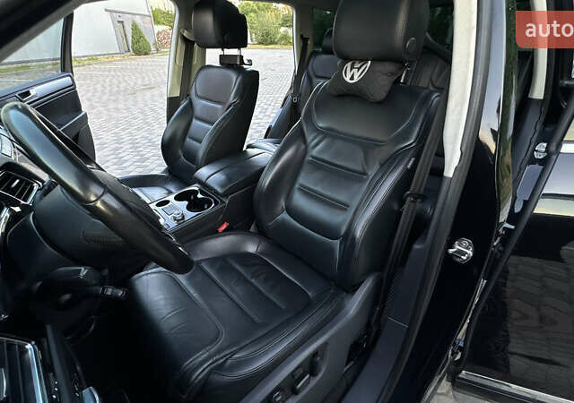 Черный Фольксваген Туарег, объемом двигателя 2.97 л и пробегом 288 тыс. км за 25850 $, фото 62 на Automoto.ua