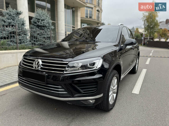 Черный Фольксваген Туарег, объемом двигателя 3 л и пробегом 159 тыс. км за 27900 $, фото 3 на Automoto.ua