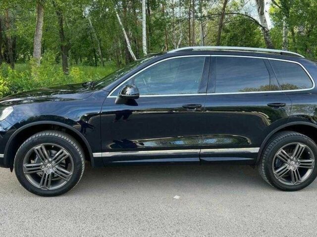 Чорний Фольксваген Туарег, об'ємом двигуна 3 л та пробігом 174 тис. км за 20000 $, фото 2 на Automoto.ua