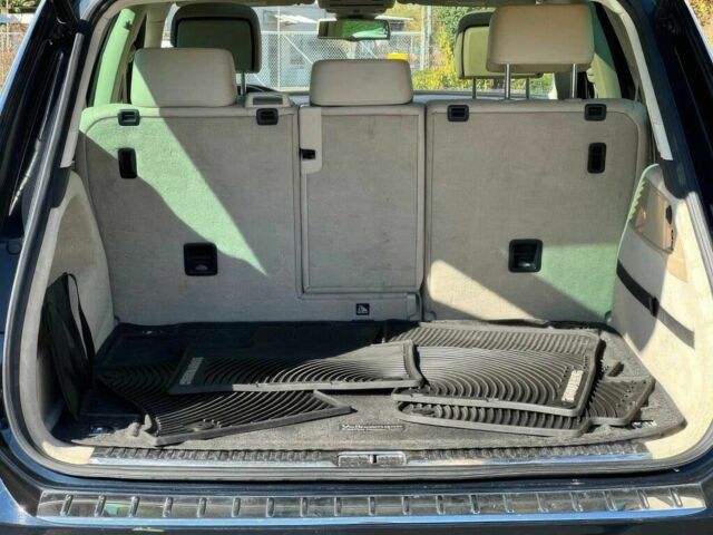 Черный Фольксваген Туарег, объемом двигателя 3 л и пробегом 70 тыс. км за 12600 $, фото 13 на Automoto.ua