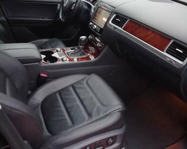 Чорний Фольксваген Туарег, об'ємом двигуна 2.97 л та пробігом 155 тис. км за 26500 $, фото 1 на Automoto.ua