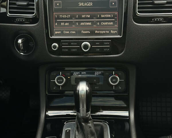 Черный Фольксваген Туарег, объемом двигателя 3 л и пробегом 242 тыс. км за 27999 $, фото 37 на Automoto.ua