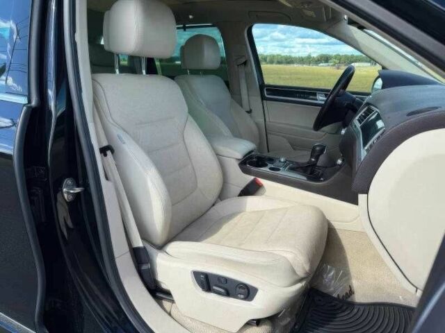 Черный Фольксваген Туарег, объемом двигателя 3.6 л и пробегом 119 тыс. км за 12100 $, фото 11 на Automoto.ua