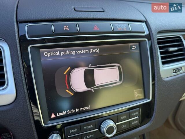 Черный Фольксваген Туарег, объемом двигателя 3 л и пробегом 279 тыс. км за 20400 $, фото 62 на Automoto.ua