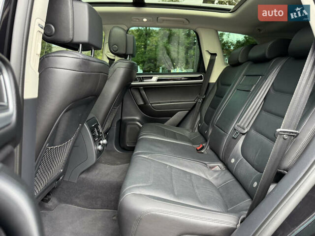 Черный Фольксваген Туарег, объемом двигателя 3 л и пробегом 212 тыс. км за 28999 $, фото 45 на Automoto.ua