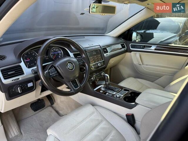 Черный Фольксваген Туарег, объемом двигателя 3 л и пробегом 279 тыс. км за 20400 $, фото 28 на Automoto.ua