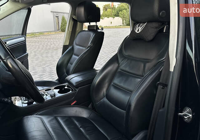 Черный Фольксваген Туарег, объемом двигателя 2.97 л и пробегом 288 тыс. км за 25850 $, фото 61 на Automoto.ua