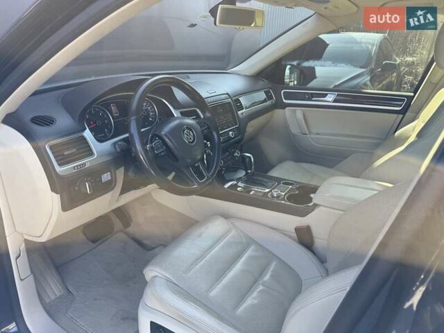Черный Фольксваген Туарег, объемом двигателя 3 л и пробегом 279 тыс. км за 20400 $, фото 27 на Automoto.ua