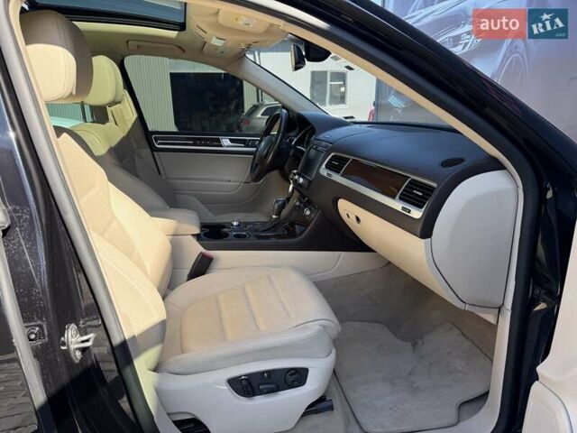 Черный Фольксваген Туарег, объемом двигателя 3 л и пробегом 279 тыс. км за 20400 $, фото 43 на Automoto.ua