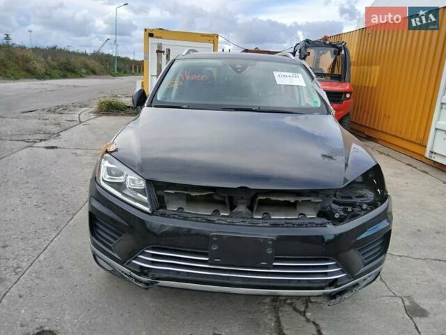 Чорний Фольксваген Туарег, об'ємом двигуна 3.6 л та пробігом 252 тис. км за 12500 $, фото 10 на Automoto.ua