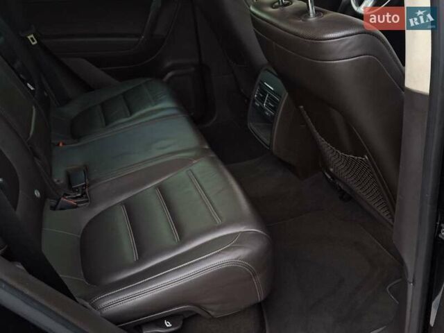 Черный Фольксваген Туарег, объемом двигателя 3 л и пробегом 187 тыс. км за 29970 $, фото 59 на Automoto.ua