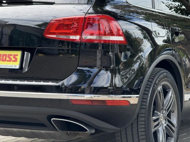 Черный Фольксваген Туарег, объемом двигателя 3 л и пробегом 212 тыс. км за 28999 $, фото 14 на Automoto.ua