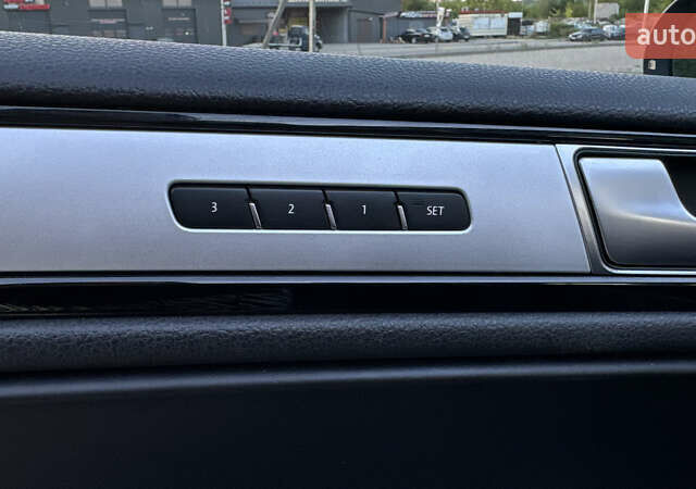 Черный Фольксваген Туарег, объемом двигателя 2.97 л и пробегом 288 тыс. км за 25850 $, фото 57 на Automoto.ua