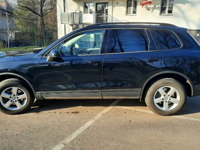 Черный Фольксваген Туарег, объемом двигателя 3 л и пробегом 76 тыс. км за 9300 $, фото 3 на Automoto.ua