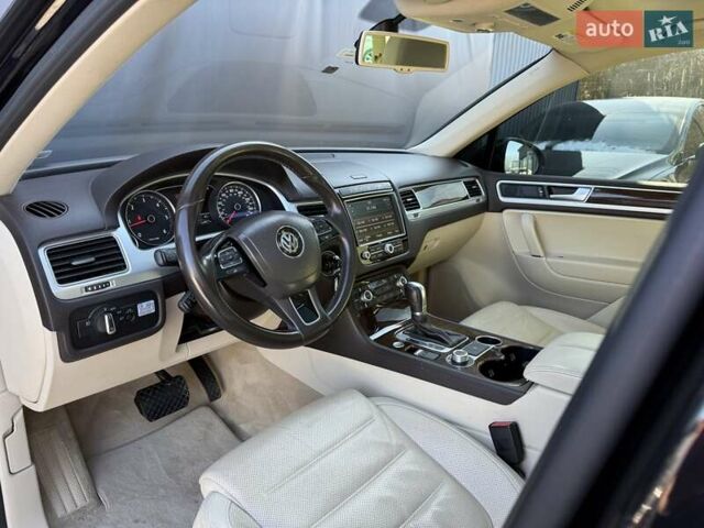 Черный Фольксваген Туарег, объемом двигателя 3 л и пробегом 279 тыс. км за 20400 $, фото 29 на Automoto.ua