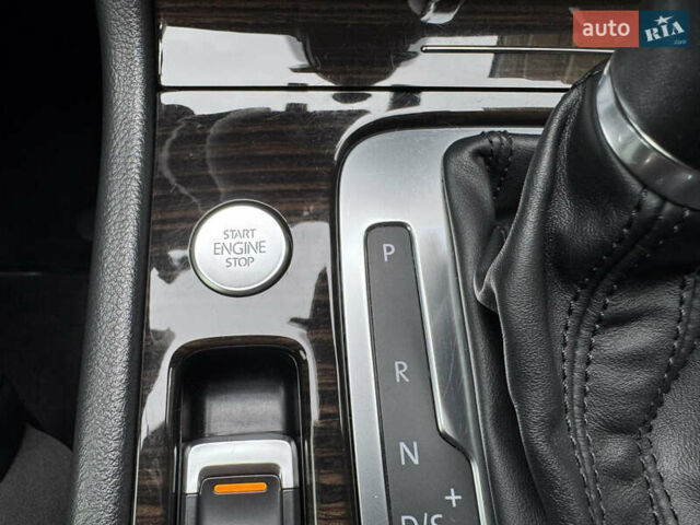 Черный Фольксваген Туарег, объемом двигателя 3 л и пробегом 159 тыс. км за 27900 $, фото 41 на Automoto.ua