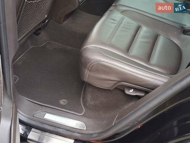 Черный Фольксваген Туарег, объемом двигателя 3 л и пробегом 187 тыс. км за 29970 $, фото 55 на Automoto.ua