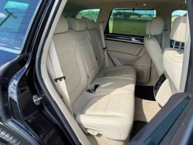 Черный Фольксваген Туарег, объемом двигателя 3.6 л и пробегом 119 тыс. км за 12100 $, фото 9 на Automoto.ua