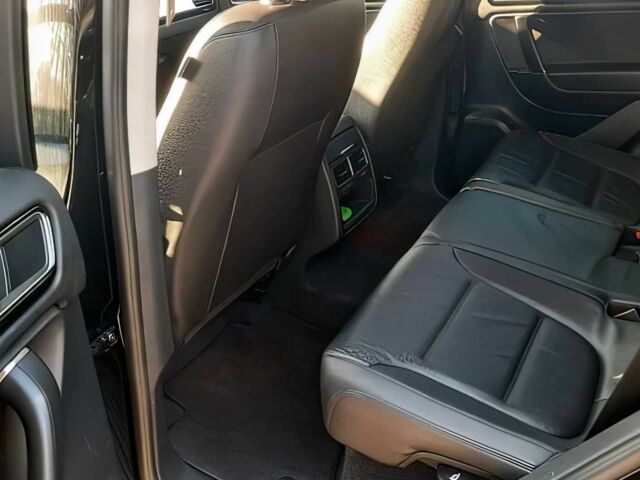 Черный Фольксваген Туарег, объемом двигателя 3 л и пробегом 76 тыс. км за 5600 $, фото 10 на Automoto.ua