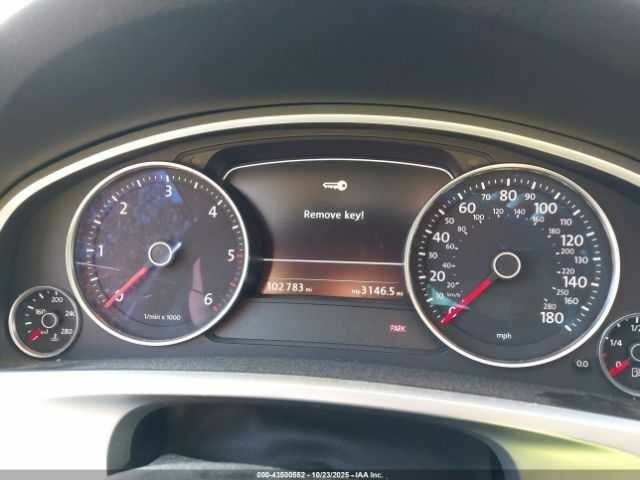 Черный Фольксваген Туарег, объемом двигателя 3 л и пробегом 170 тыс. км за 3000 $, фото 6 на Automoto.ua