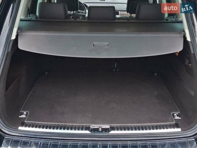 Черный Фольксваген Туарег, объемом двигателя 3 л и пробегом 187 тыс. км за 29970 $, фото 17 на Automoto.ua