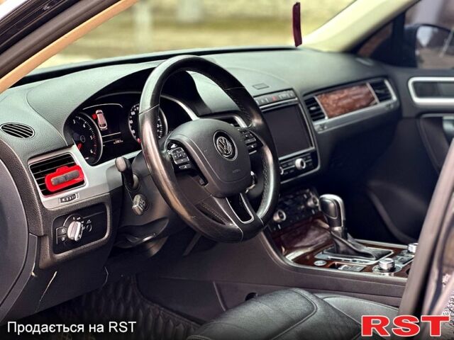 Чорний Фольксваген Туарег, об'ємом двигуна 3 л та пробігом 212 тис. км за 30500 $, фото 12 на Automoto.ua