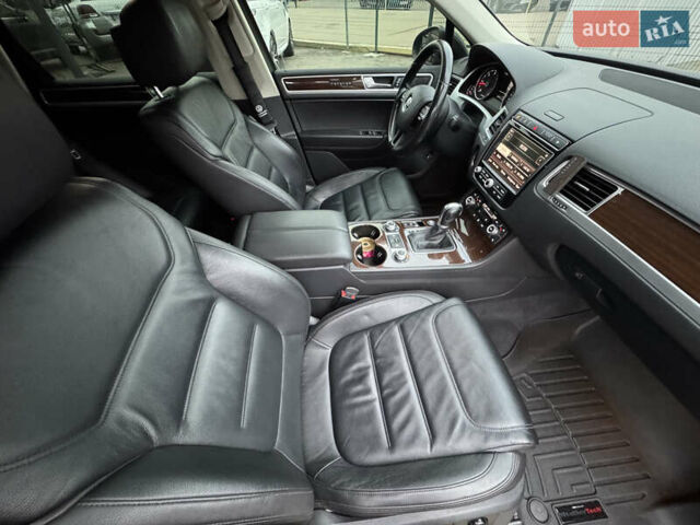 Черный Фольксваген Туарег, объемом двигателя 2.97 л и пробегом 278 тыс. км за 23990 $, фото 51 на Automoto.ua