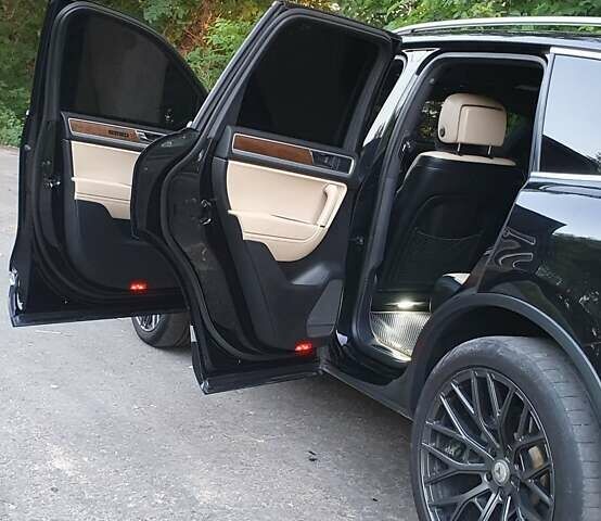 Черный Фольксваген Туарег, объемом двигателя 3 л и пробегом 230 тыс. км за 34500 $, фото 26 на Automoto.ua