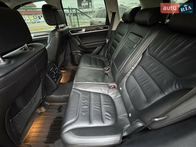 Черный Фольксваген Туарег, объемом двигателя 2.97 л и пробегом 278 тыс. км за 23990 $, фото 38 на Automoto.ua