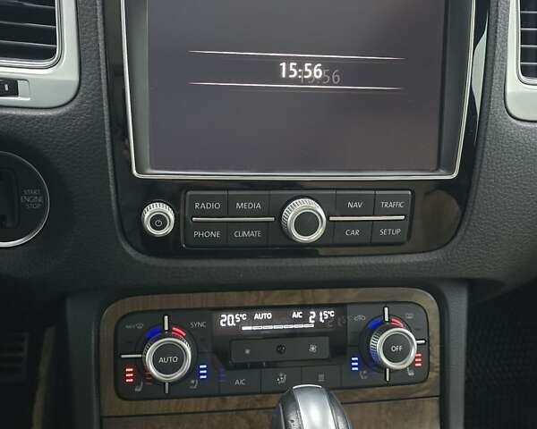 Черный Фольксваген Туарег, объемом двигателя 3 л и пробегом 230 тыс. км за 34500 $, фото 11 на Automoto.ua