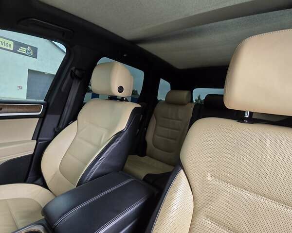 Черный Фольксваген Туарег, объемом двигателя 3 л и пробегом 230 тыс. км за 34500 $, фото 19 на Automoto.ua