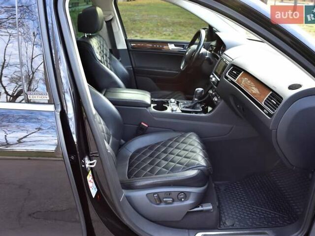 Чорний Фольксваген Туарег, об'ємом двигуна 2.97 л та пробігом 84 тис. км за 39500 $, фото 30 на Automoto.ua