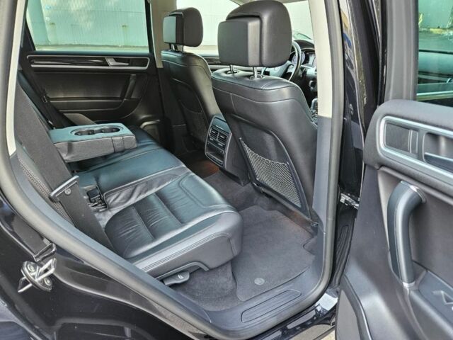 Черный Фольксваген Туарег, объемом двигателя 3 л и пробегом 253 тыс. км за 25000 $, фото 11 на Automoto.ua