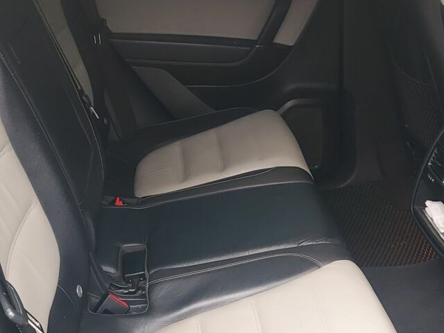 Черный Фольксваген Туарег, объемом двигателя 3.6 л и пробегом 135 тыс. км за 20000 $, фото 2 на Automoto.ua