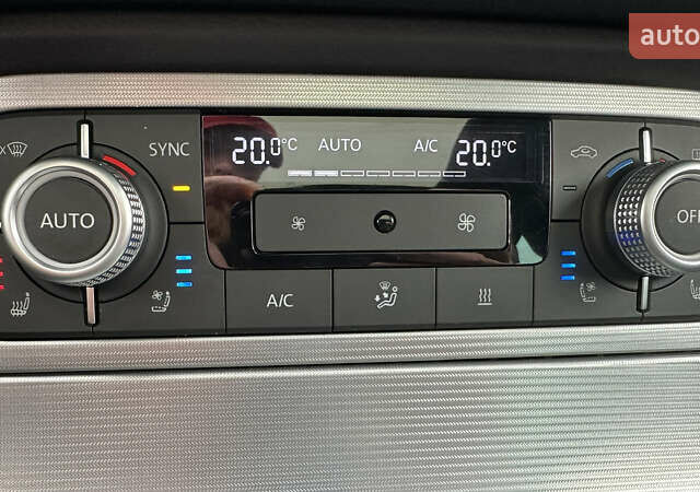 Черный Фольксваген Туарег, объемом двигателя 3 л и пробегом 223 тыс. км за 30000 $, фото 34 на Automoto.ua